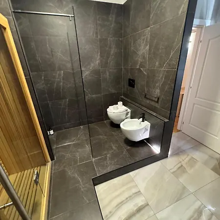 Free Parking - Bolivar Grand Sauna Milan